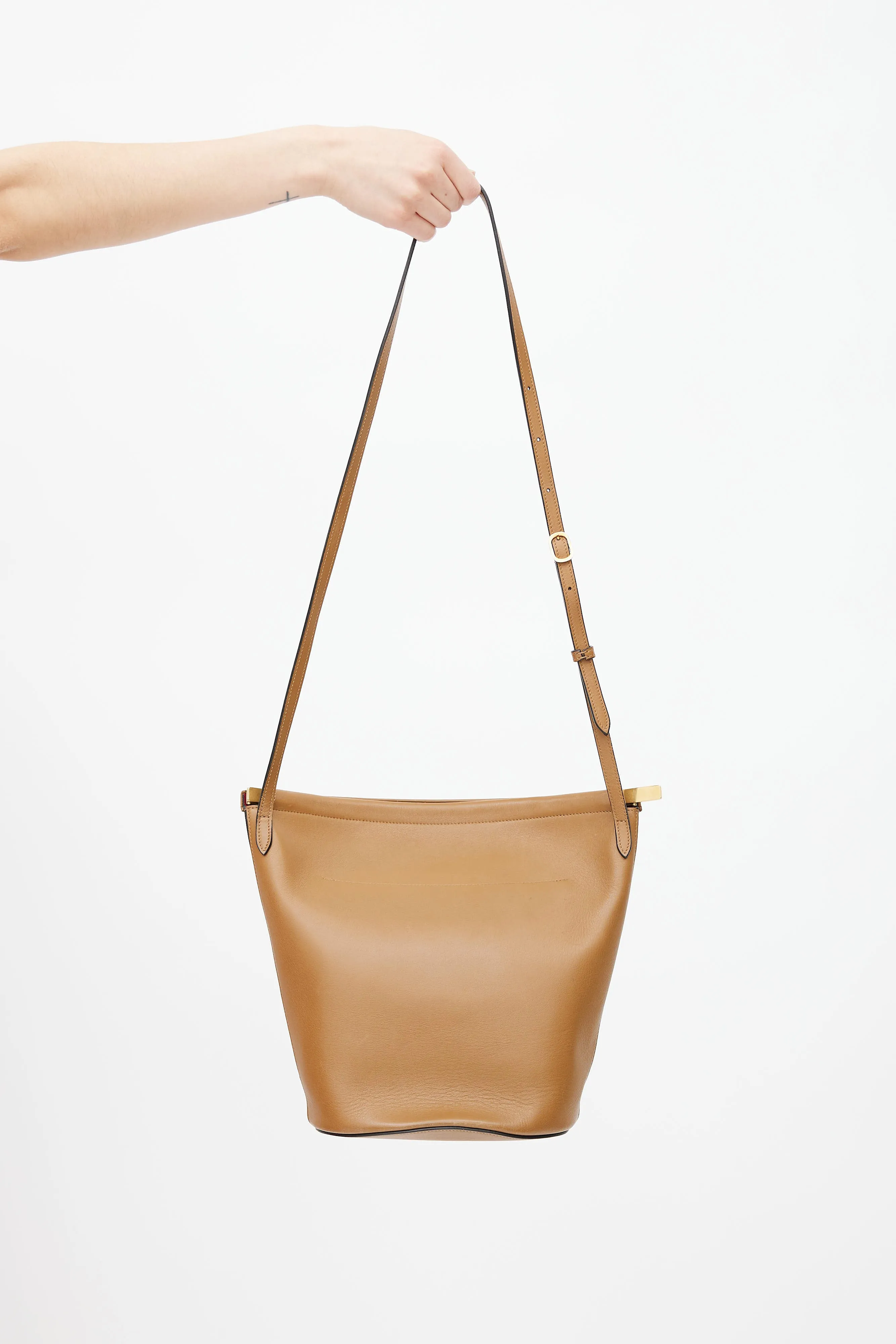 2018 Brown Leather Clasp Bucket Bag