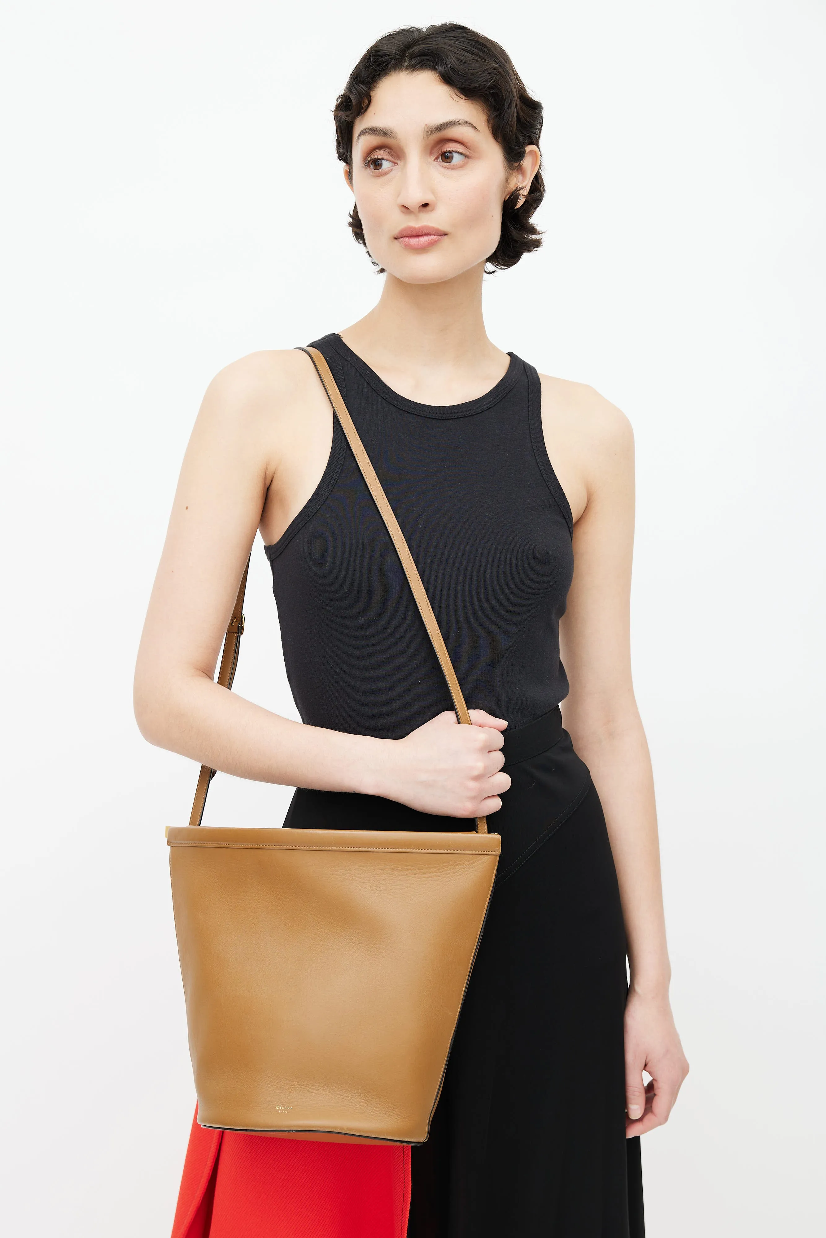2018 Brown Leather Clasp Bucket Bag