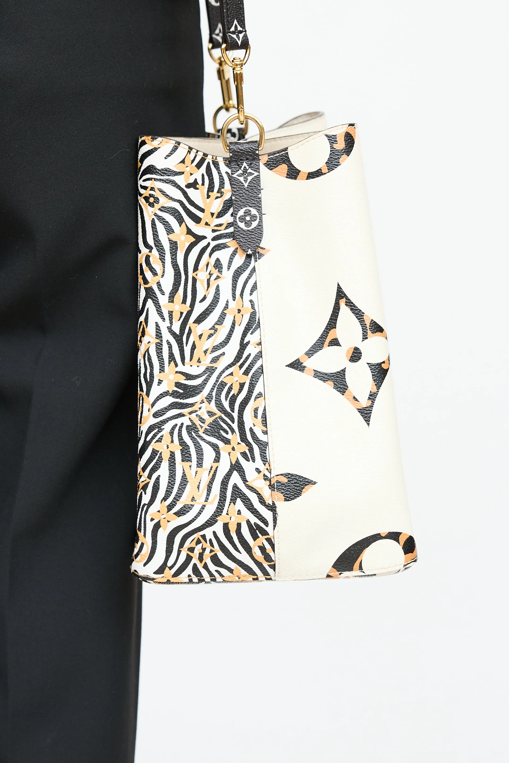 2019 Jungle NoeNoe Monogram Bucket Bag