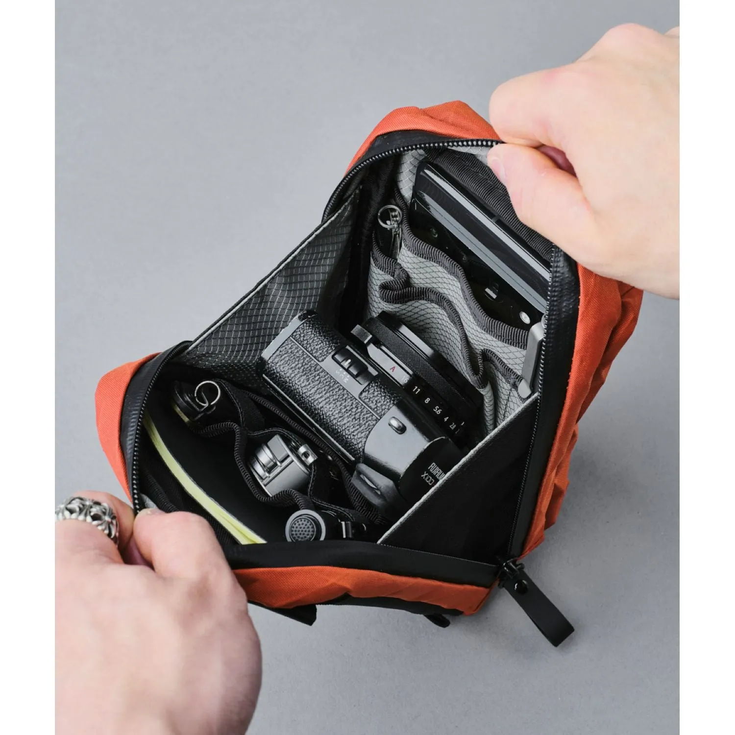 ALPAKA Metro Sling X-Pac