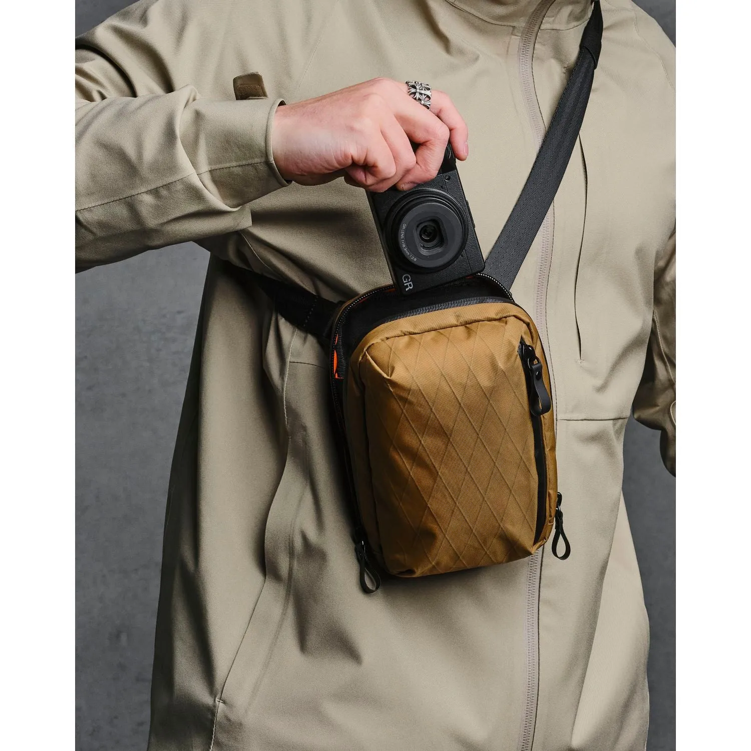 ALPAKA Metro Sling X-Pac