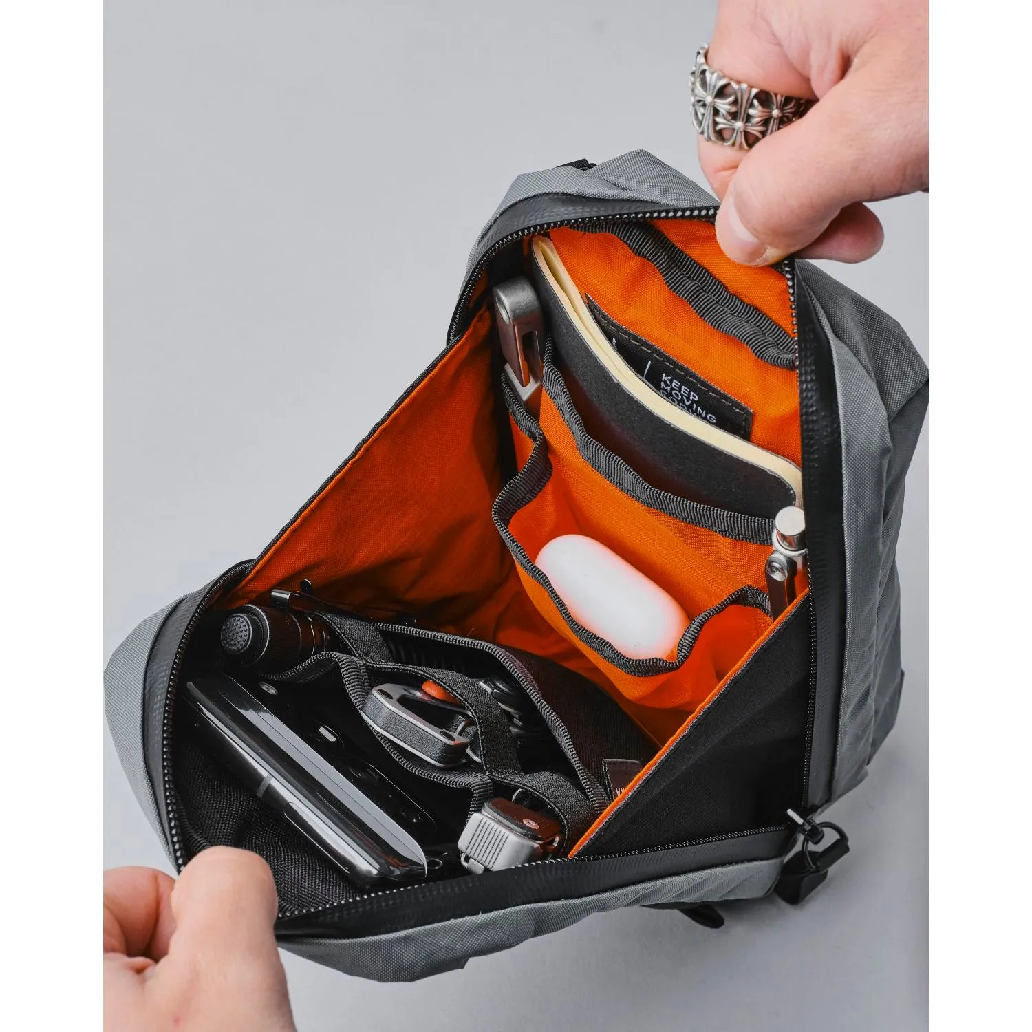 ALPAKA Metro Sling X-Pac
