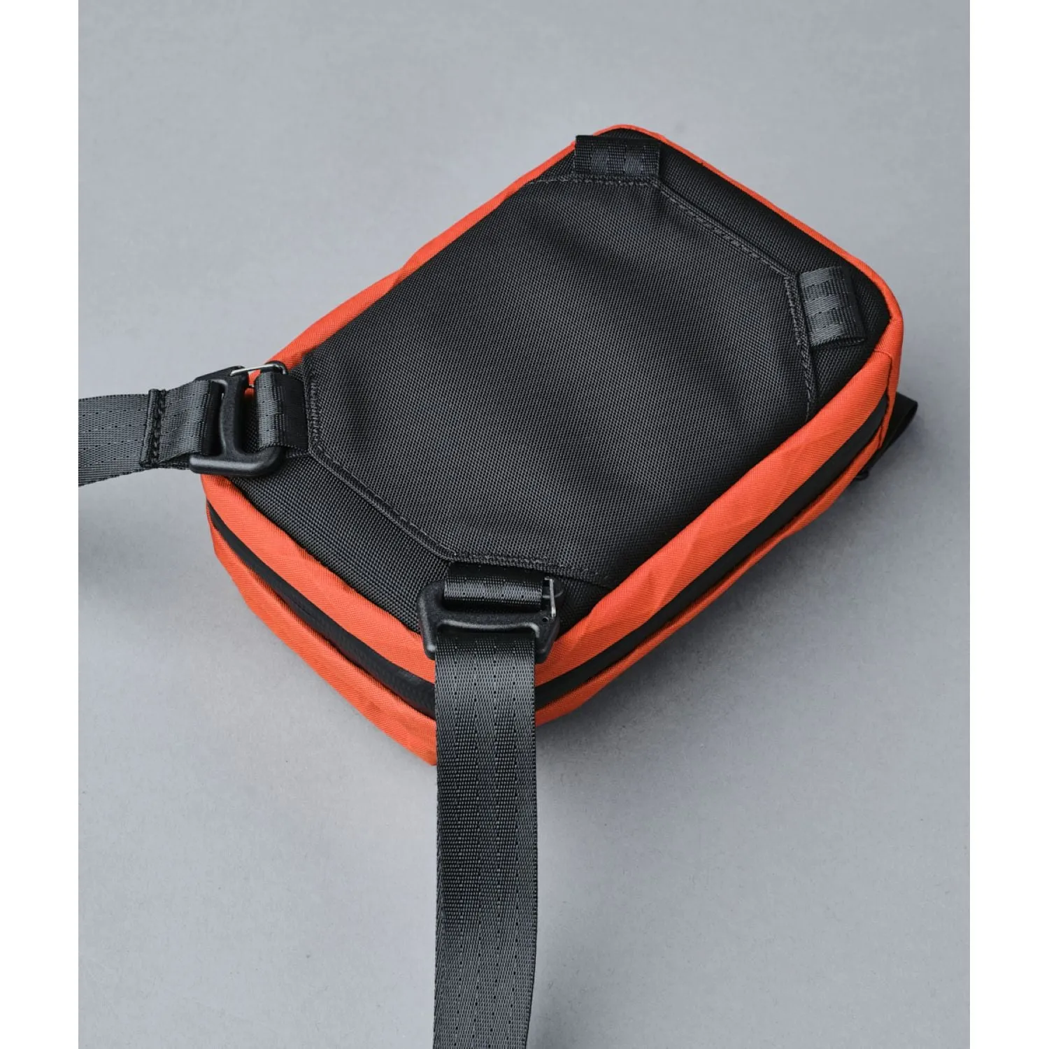 ALPAKA Metro Sling X-Pac