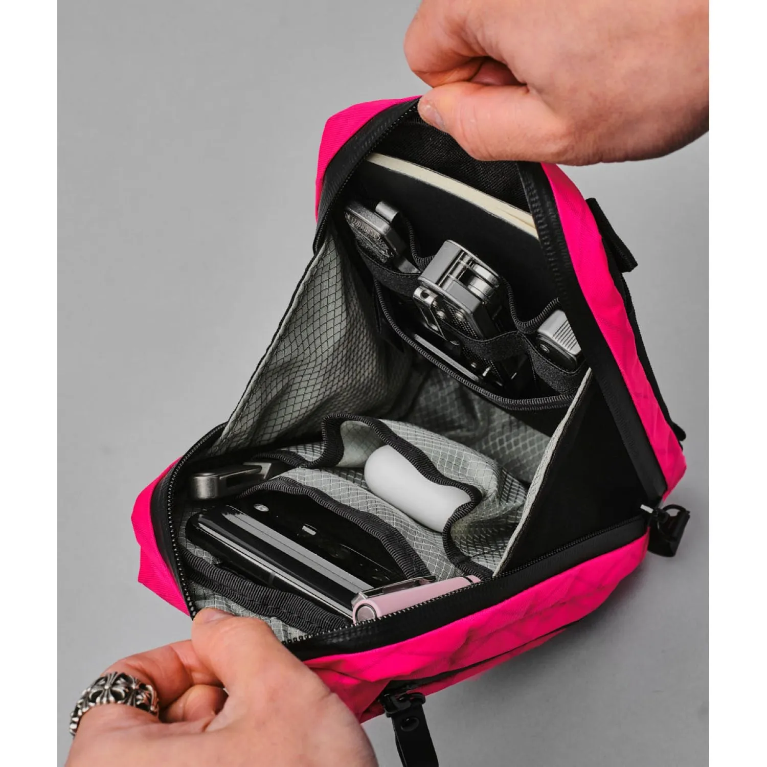 ALPAKA Metro Sling X-Pac