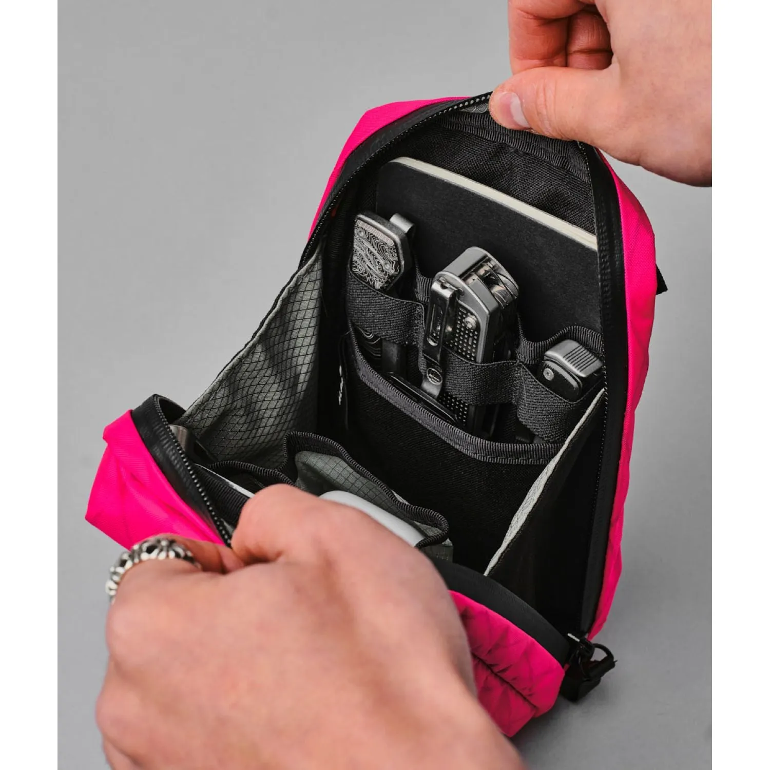 ALPAKA Metro Sling X-Pac