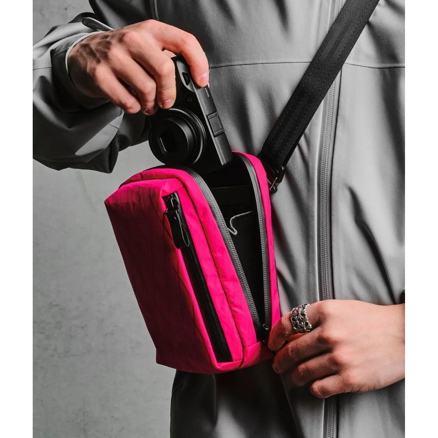ALPAKA Metro Sling X-Pac
