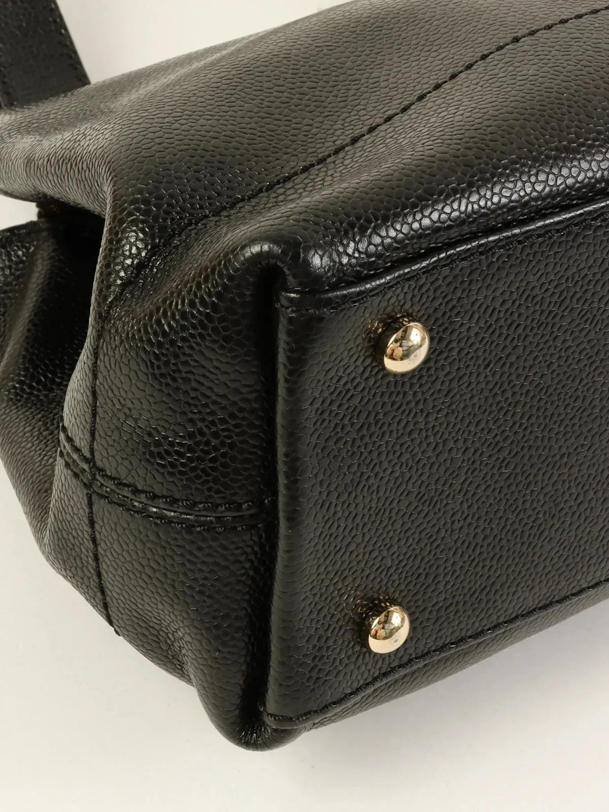 CHANEL Around 2001 Made Caviar Skin Cc Mark Stitch Shoulder Bag Black