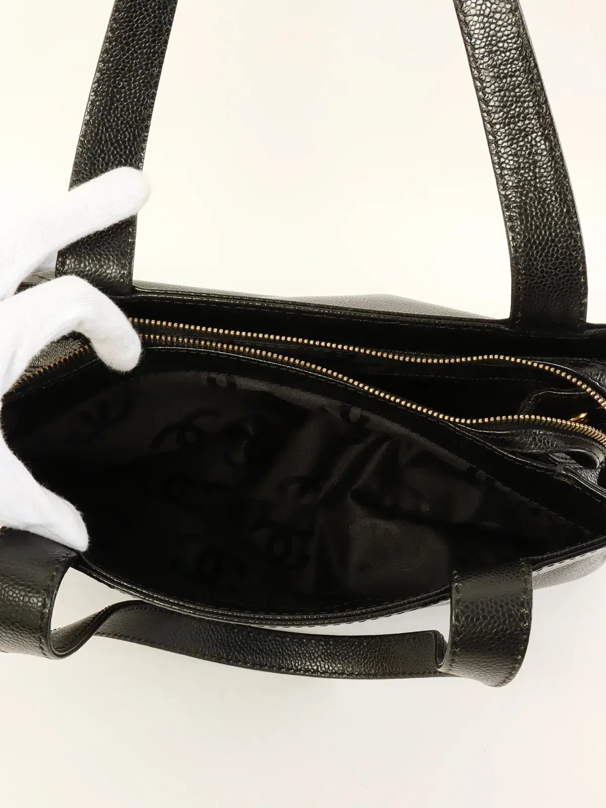 CHANEL Around 2001 Made Caviar Skin Cc Mark Stitch Shoulder Bag Black