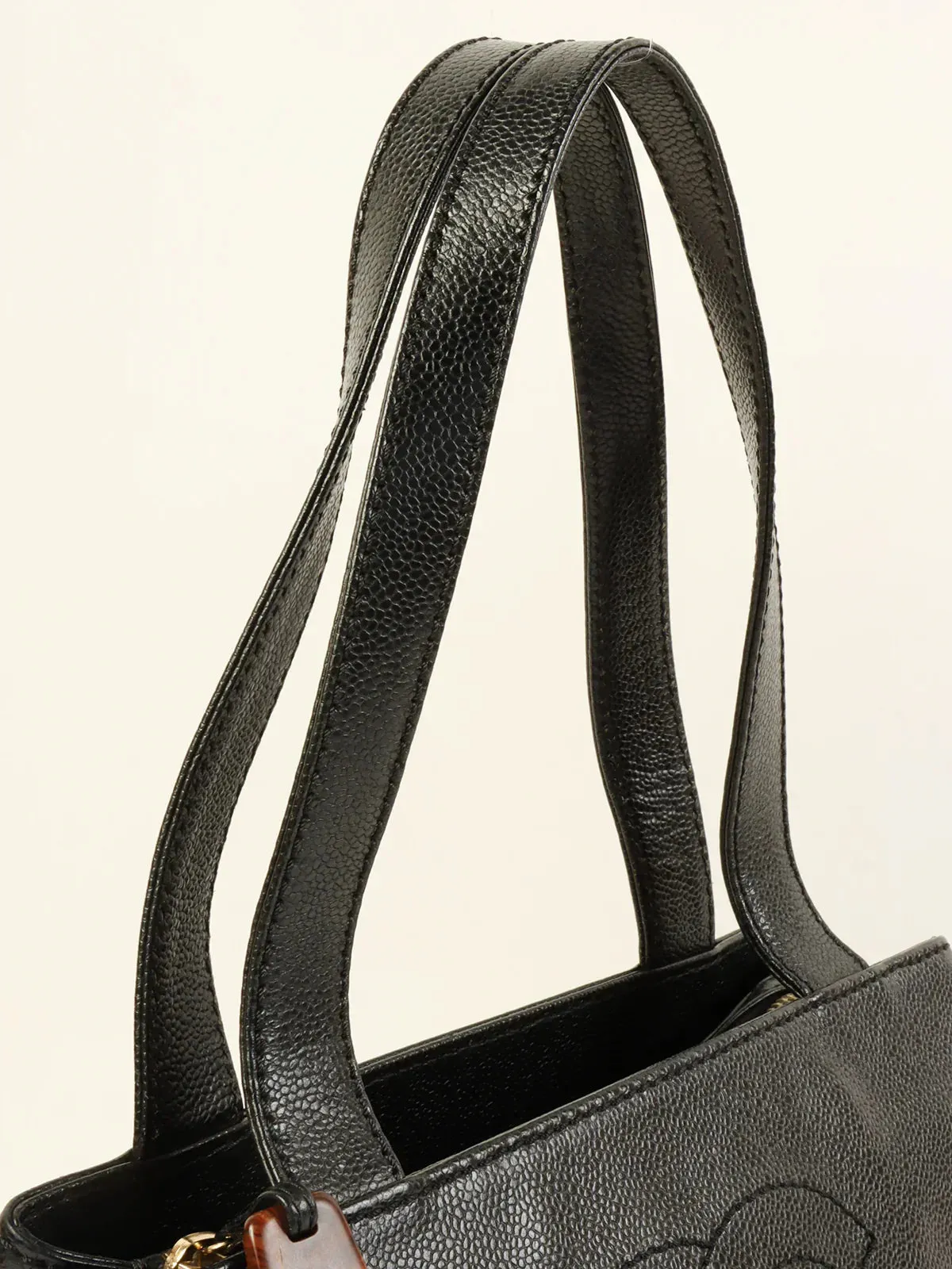 CHANEL Around 2001 Made Caviar Skin Cc Mark Stitch Shoulder Bag Black