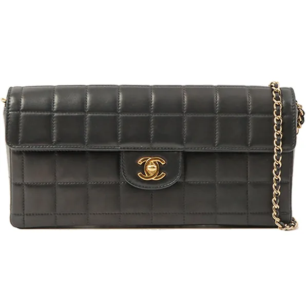 Chanel Around 2002 Made Chocolate Bar Turn-Lock Chain Bag Black