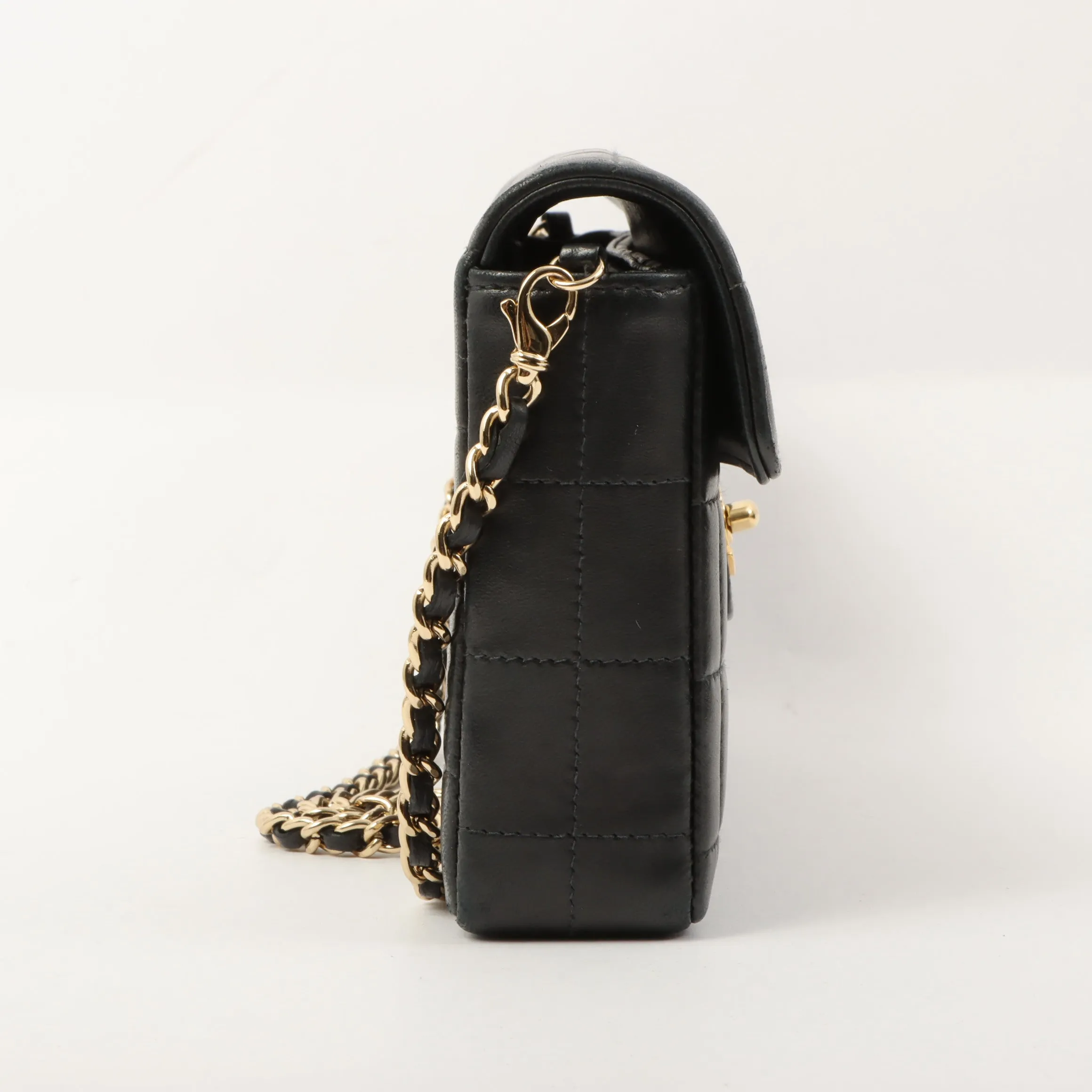 Chanel Around 2002 Made Chocolate Bar Turn-Lock Chain Bag Black