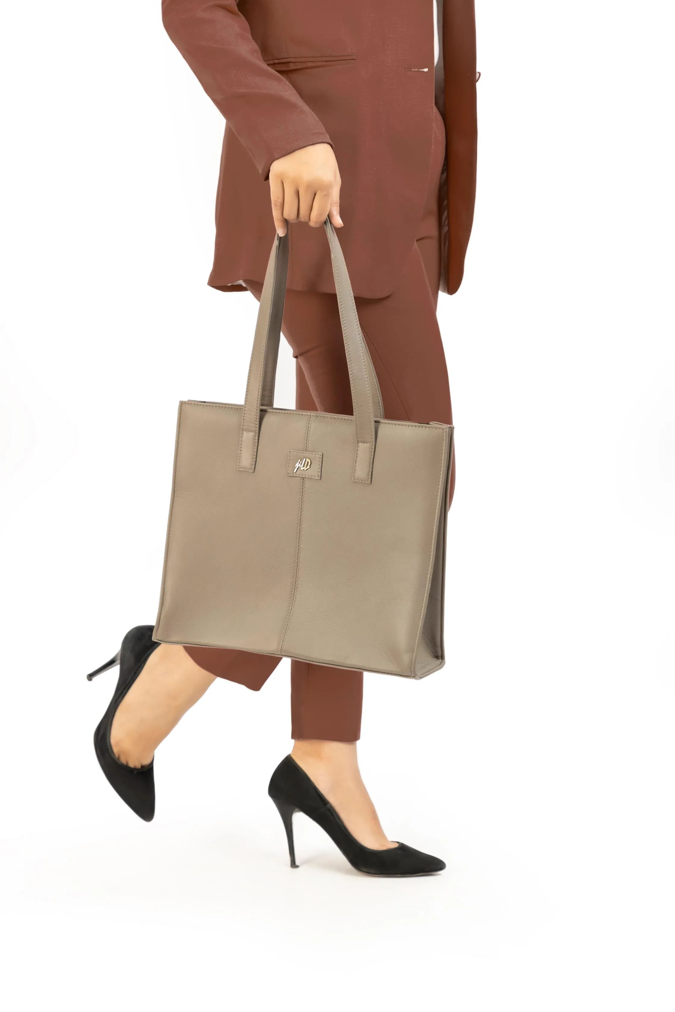 Everyday Women's Graphite Grey Leather Zipper Tote Bag