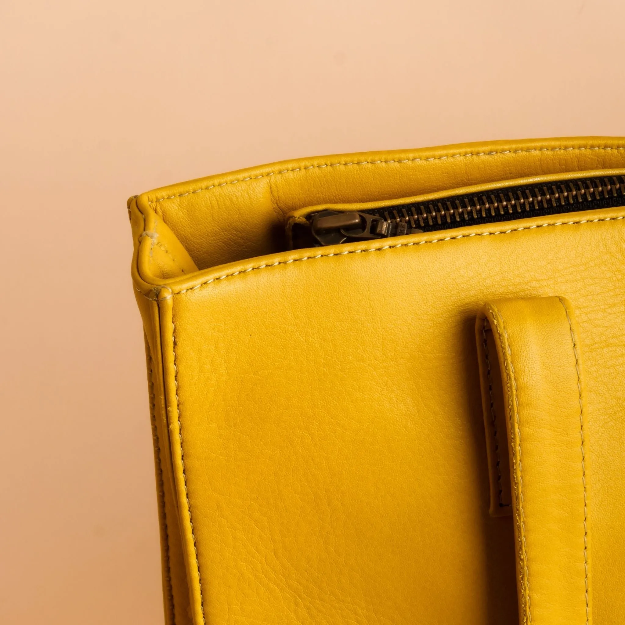 Everyday Women's Mustard Yellow Leather Zipper Tote Bag
