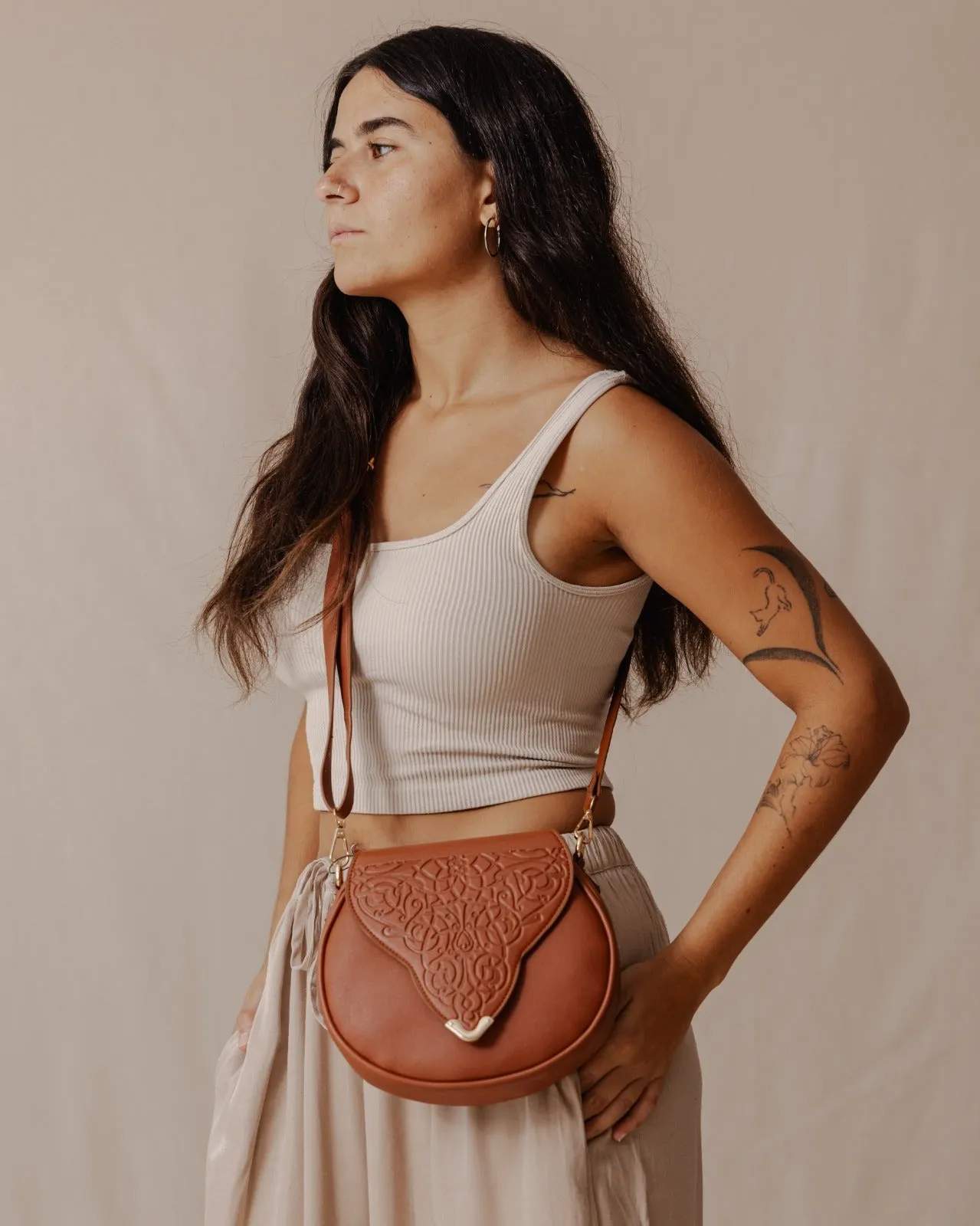 Intaglio CrossBag Havane