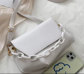 PB188 White Chain Accent Handbag
