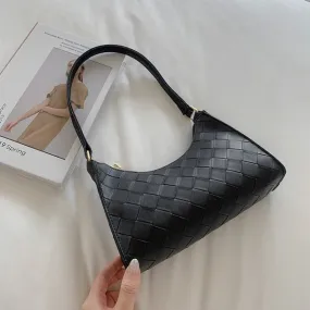 PB23 Black Wide Weave Design Purse